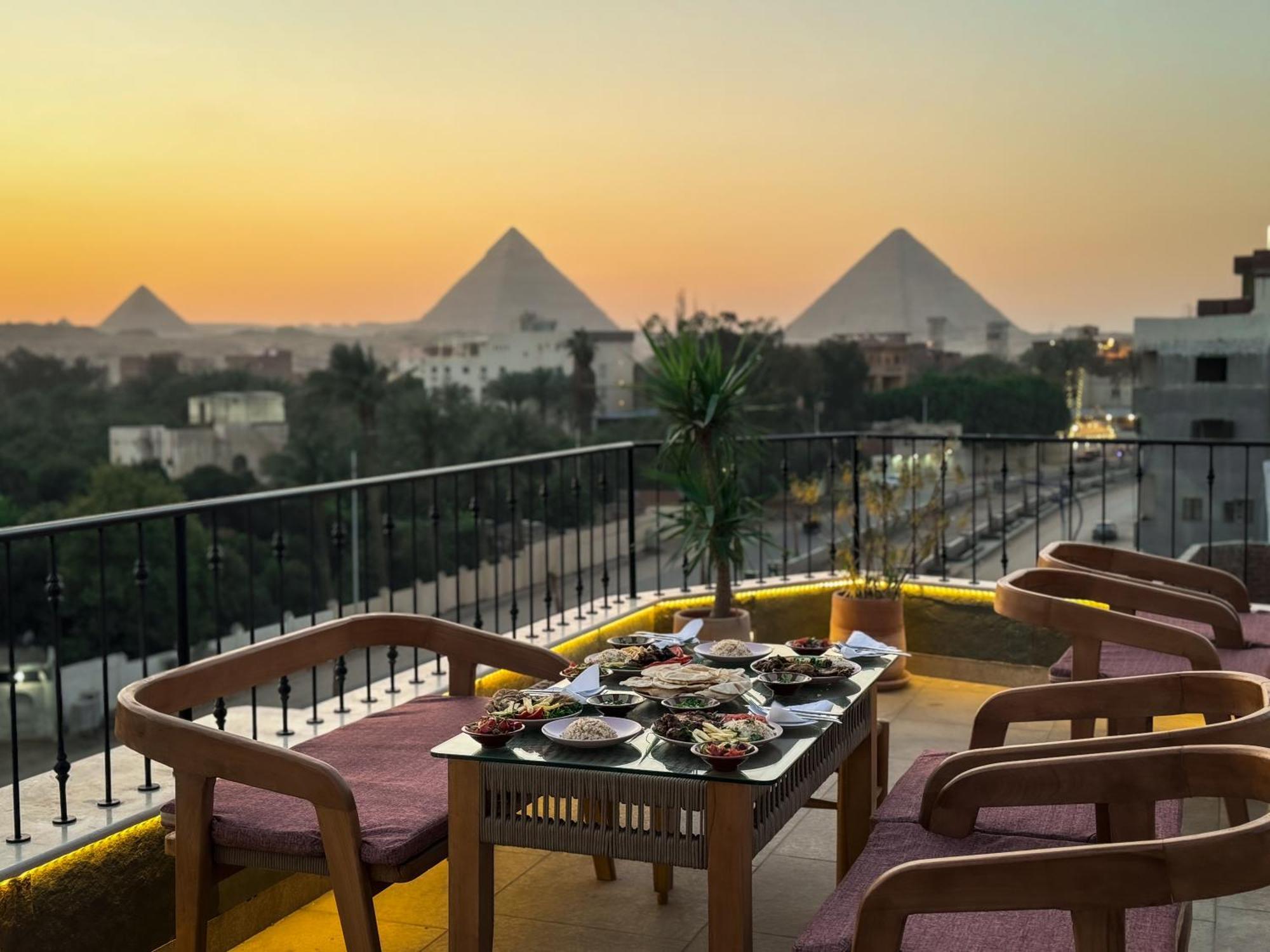 Almas Pyramids Hotel Kafrat al Jabal Exterior photo