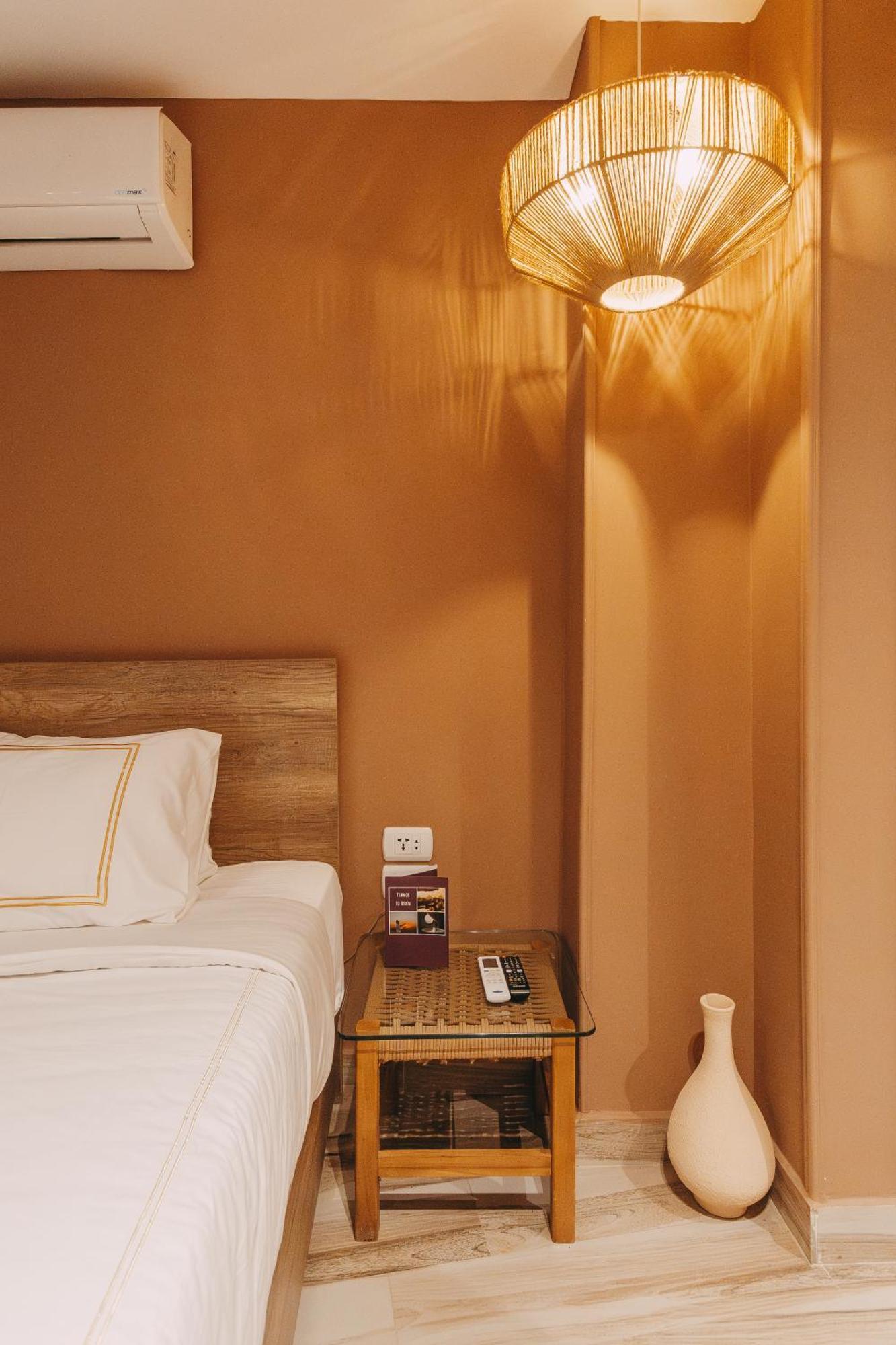 Almas Pyramids Hotel Kafrat al Jabal Exterior photo