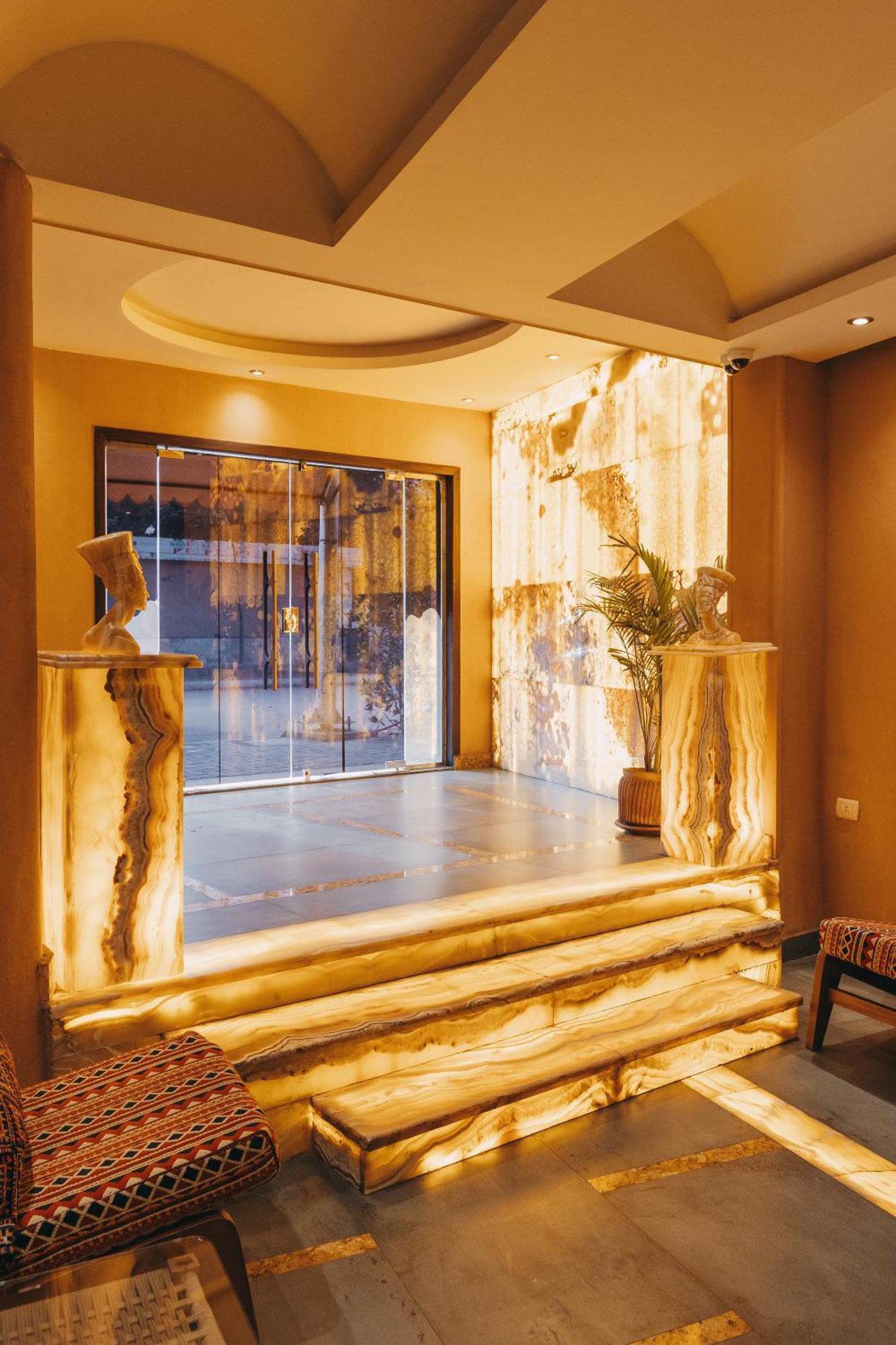 Almas Pyramids Hotel Kafrat al Jabal Exterior photo